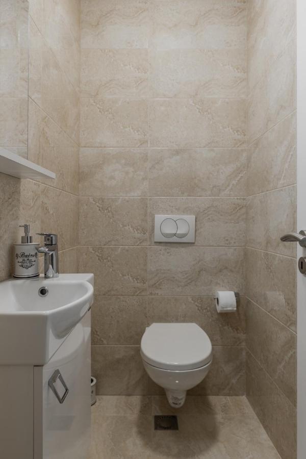 Bleri Apartment, 2 Bedroom, Free Parking Prishtinë Ngoại thất bức ảnh